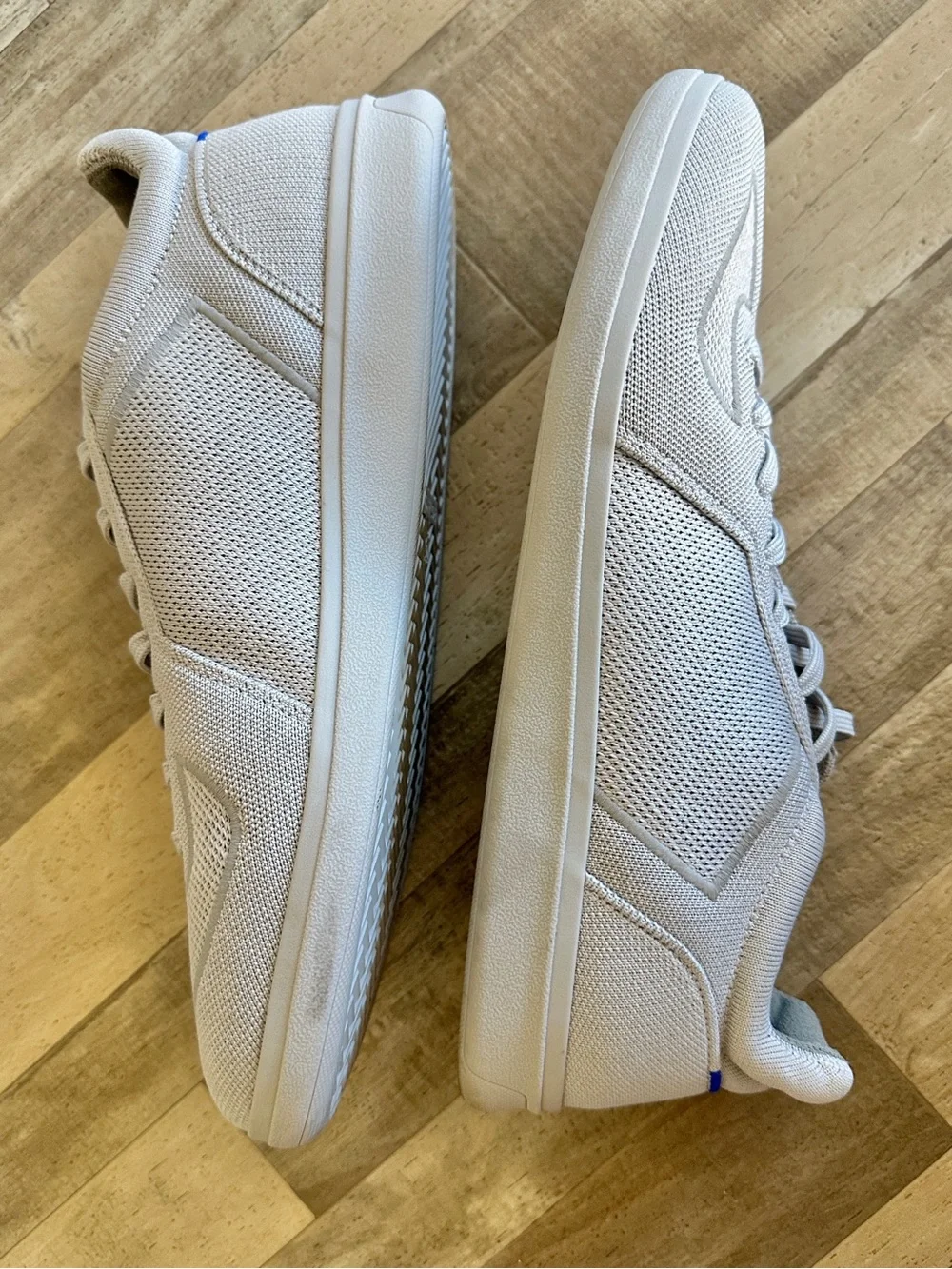 Rothys rs01 sneaker
